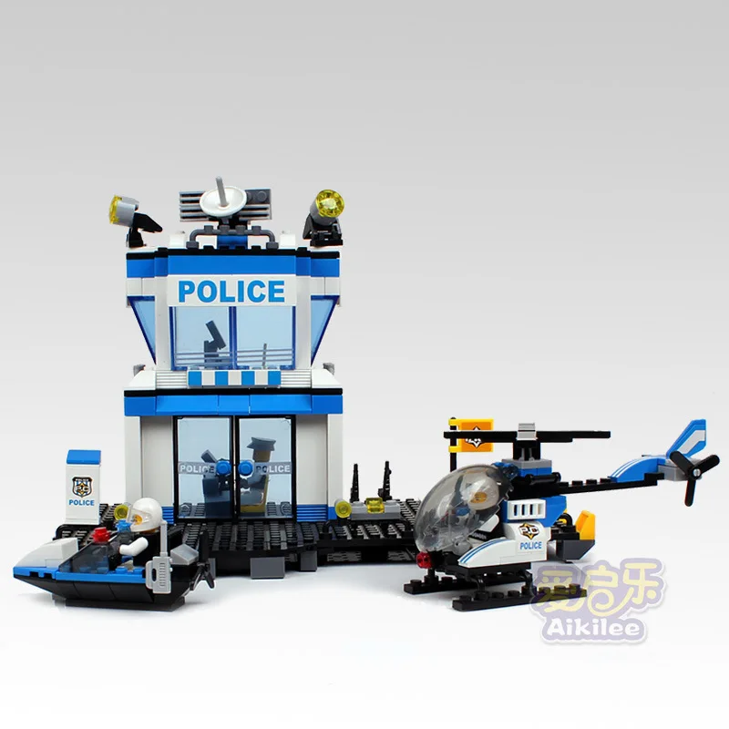 

2015 New Maritime Police Station Transformation Building Blocks Brick Model Figure Christmas Child Gift Intelligent toy