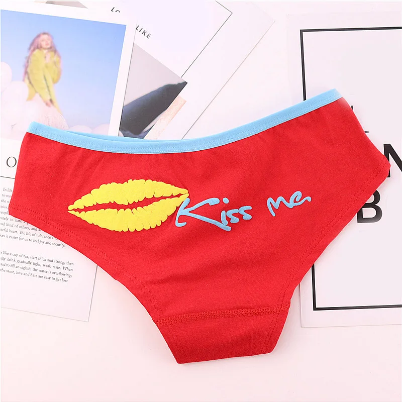 red Лидер продаж, трусы с буквенным принтом «Kiss Me» для девочек, нижнее белье, хлопковое нижнее белье ярких цветов - Цвет: red