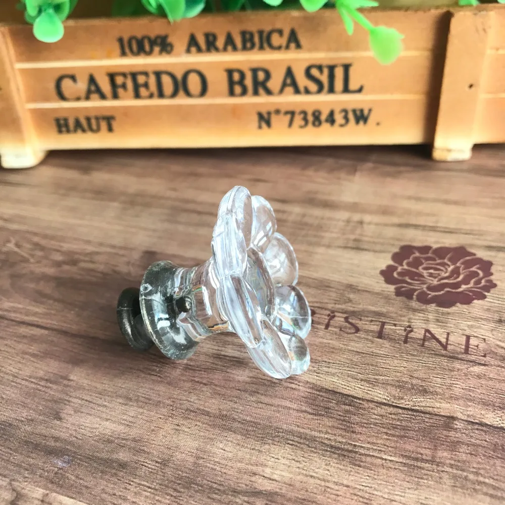 

8pcs Flower Shape Kid's Room Door Handles Cupboard Pull Knobs Kitchen cabinet knobs and handles Furniture fittings Single Hole