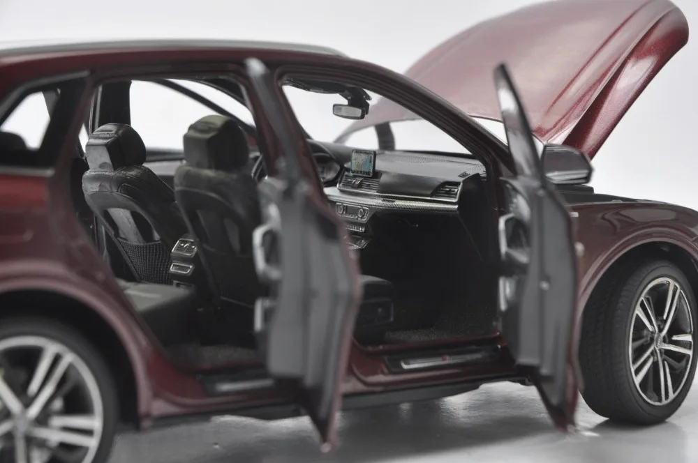 1:18 литая под давлением модель для Audi Q5L Q5 красный внедорожник сплав игрушечный автомобиль миниатюрная коллекция подарки