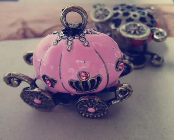 

4pcs/lot 42mmx45mm antique bronze Hollow out Pumpkin car necklace Pendant