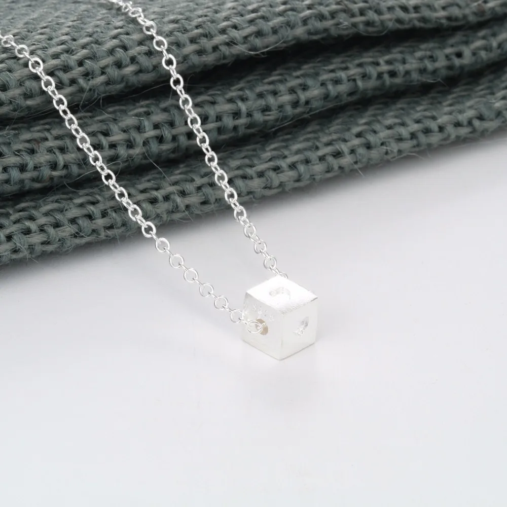 Kinitial серебро геометрические квадратный Cube Цепочки и ожерелья выгравировать