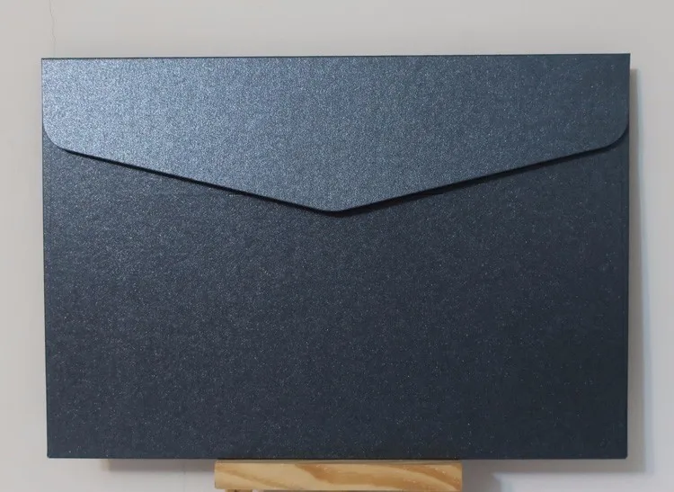 25 шт./лот 193x133 мм(7," x 5,2") перламутровый цветной бумажный конверт 250 г конверты приглашения для карт Подарочный конверт - Цвет: 193x133 Black