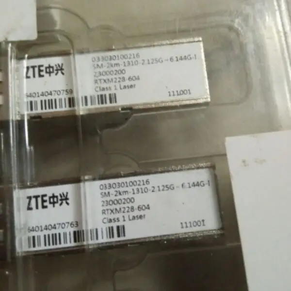 

Оптический модуль ZTE 033030100216 SM-2km-1310-2,125G ~ 6,144G-I