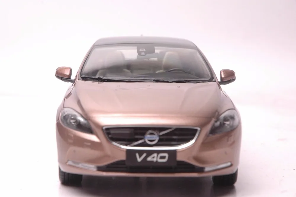 1:18 литья под давлением модель для Volvo V40 коричневый внедорожник сплав игрушка автомобиль миниатюрная коллекция подарки XC 90