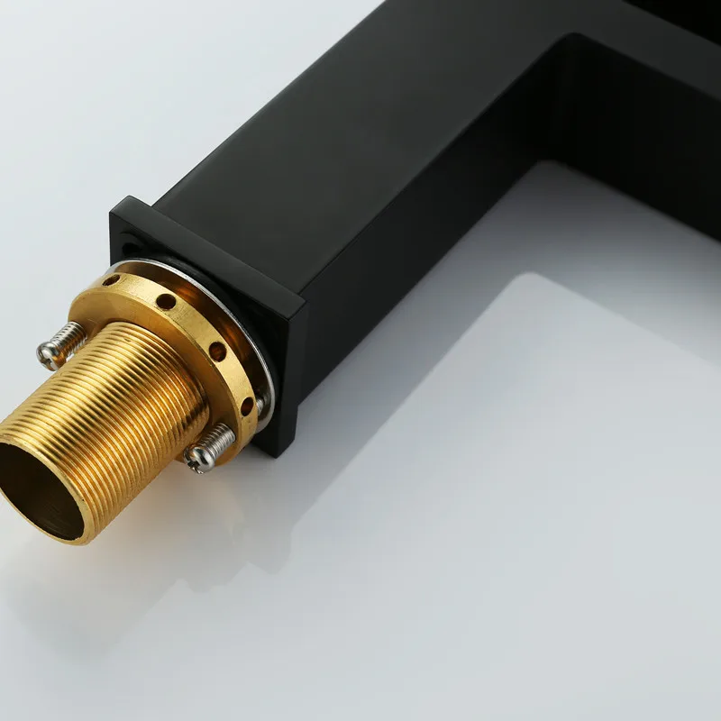 Высококачественный смеситель для ванной комнаты из твердой латуни квадратный