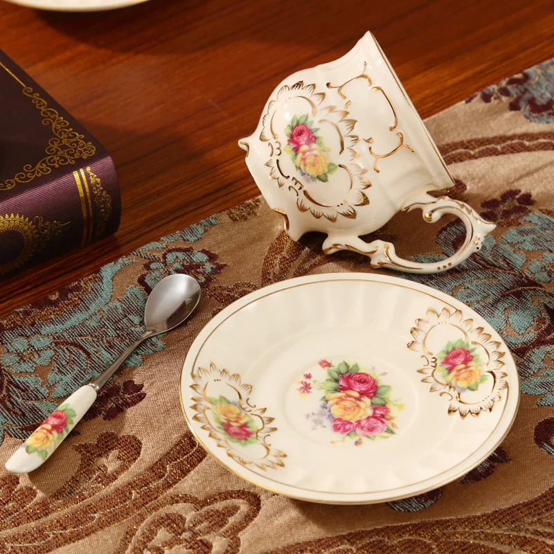 Новый набор керамических кофейных чашек комплект из трех предметов с ложкой