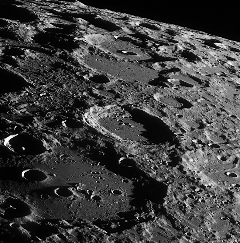 Компьютеризированный телескоп Celestron NEXSTAR 90SLT Maksutov-Cassegrain F14 Профессиональный астрономический 22087