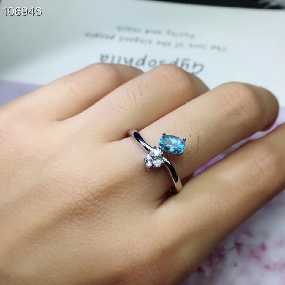 Модное простое круглое кольцо с натуральным синим топазом и драгоценным камнем в