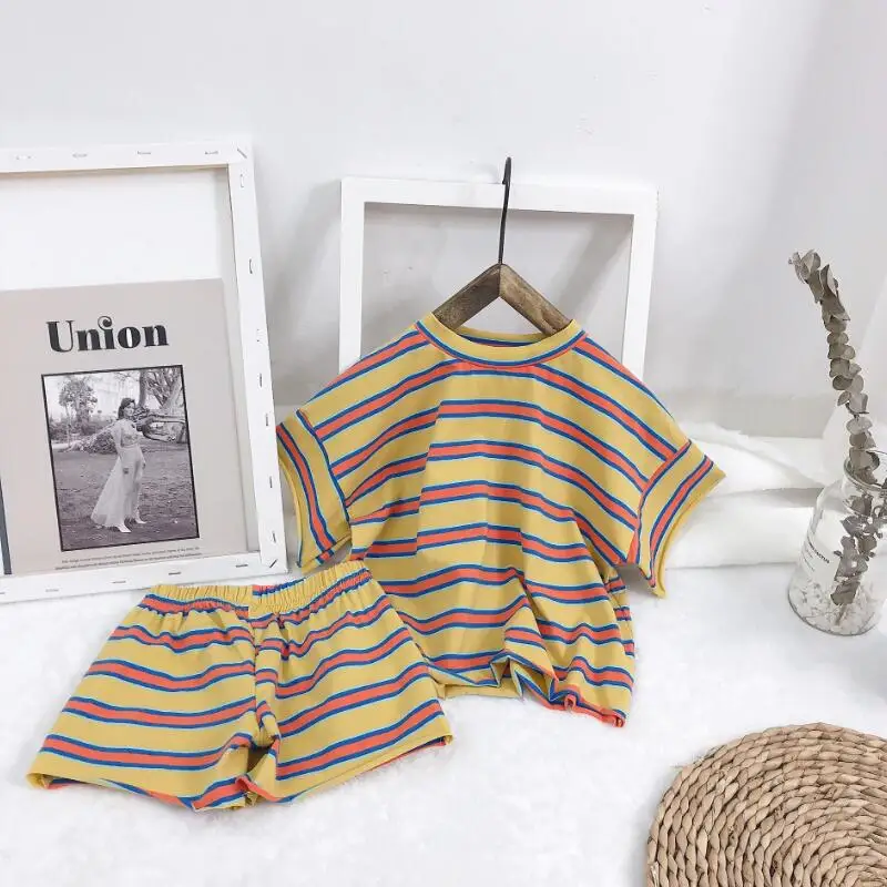 Детский комплект одежды из 2 предметов футболка и шорты в полоску весна-лето 2019 -