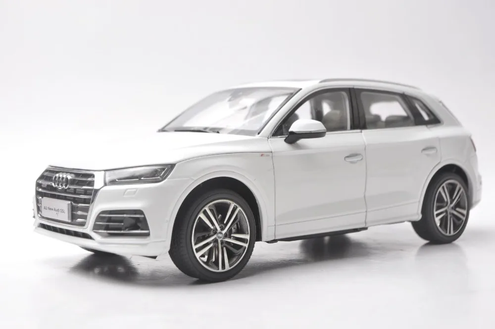 1:18 Модель литья под давлением для Audi Q5L Q5 2018 Белый внедорожник игрушечный