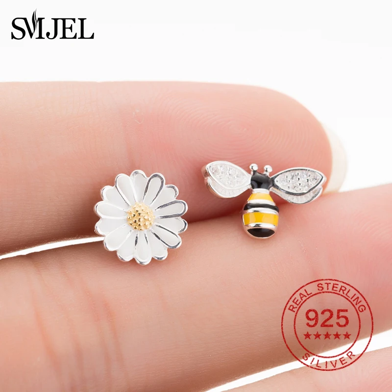 

Серьги-гвоздики женские Асимметричные из серебра 925 пробы