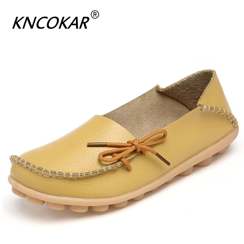 

KNCOKAR Large Size Women's Genuine Leather Mother Shoes Nurse Belt Flat Shoes Leisure Beans Single Shoes Lazy Shoes