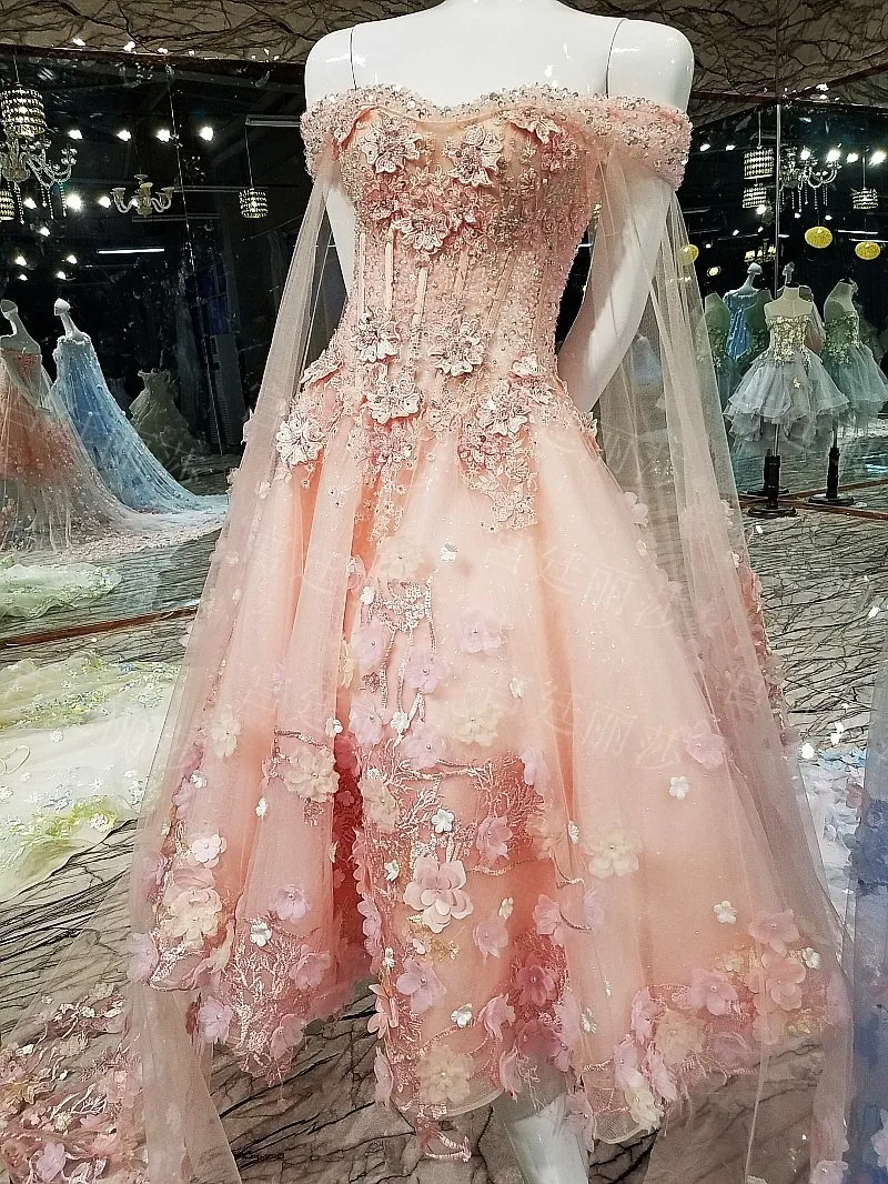 Романтичное кружевное платье для беременных CloverBridal розовое длиной до колена с