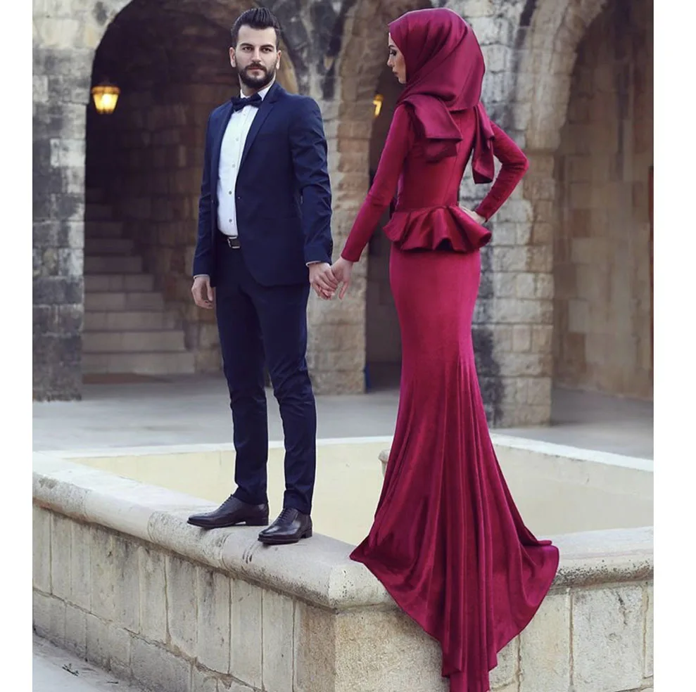 Аравийские бордовые платья для выпускного вечера с высоким воротником и