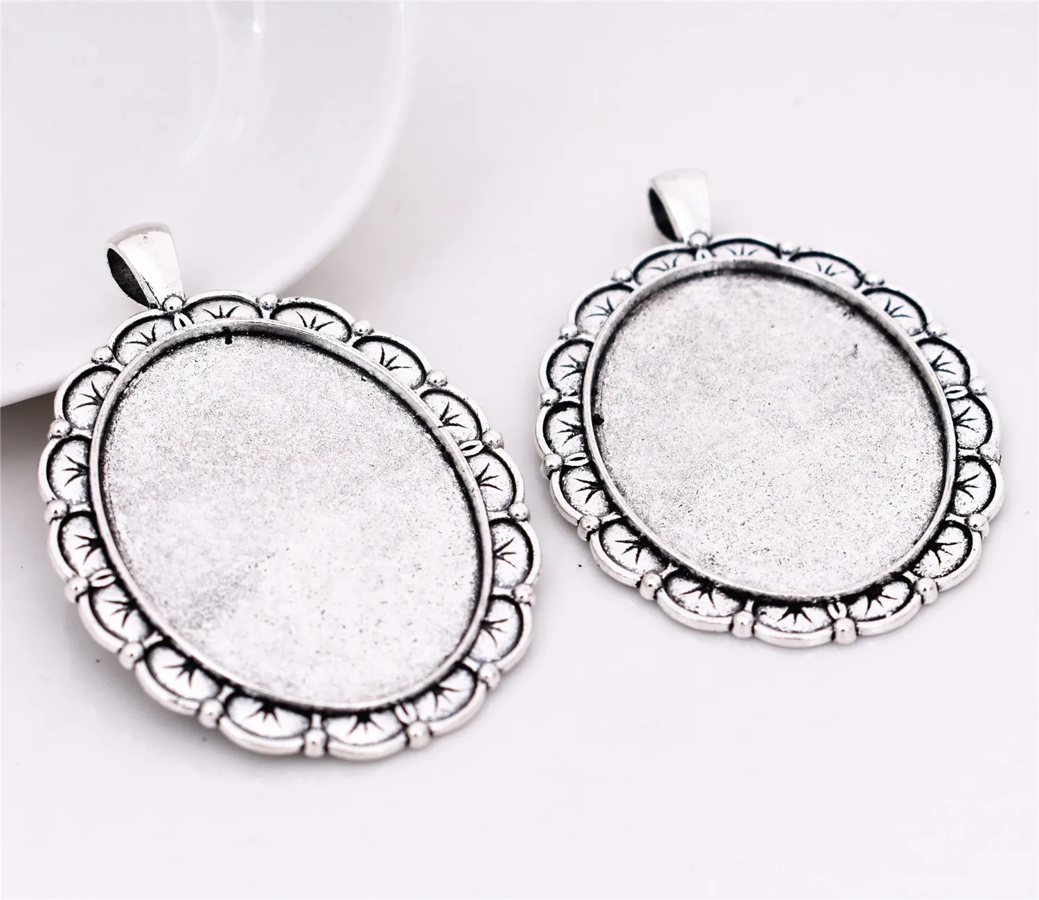 

4pcs 30x40mm Inner Size Antique Silver Plated Simple Style Cabochon Base Cameo Setting Charms Pendant-A1-32