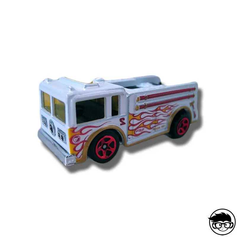 Hot Wheels Fire Eater HW City 19/250 2013 Длинная карта охоты за сокровищами|Настольный футбол| |