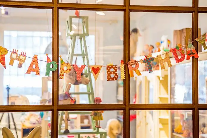 Яркий бумажный флаг с надписью Happy вечерние Декоративный баннер флажки для дня