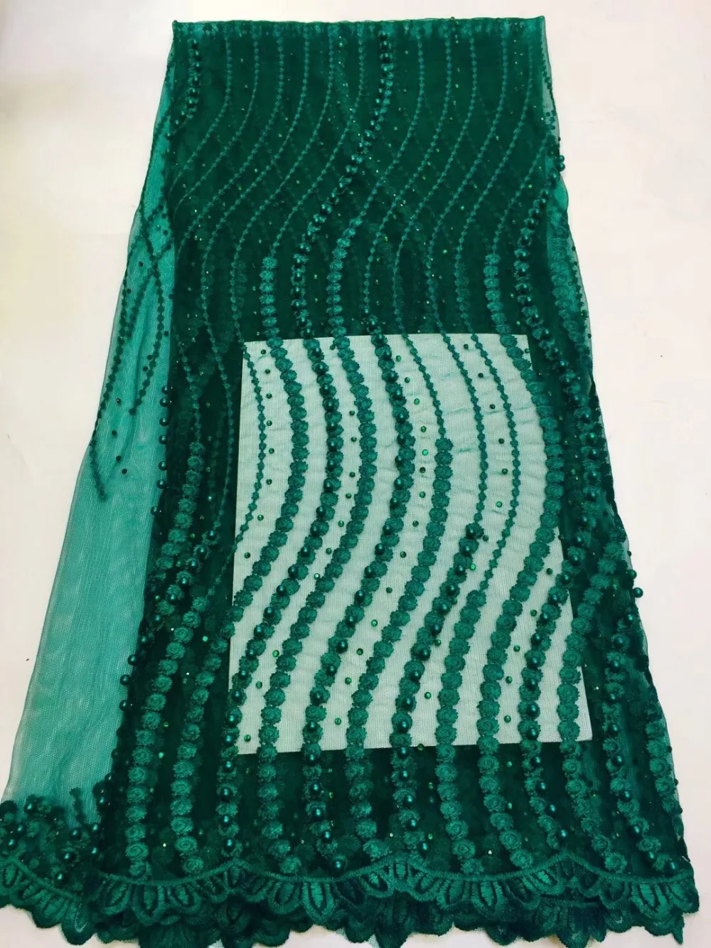 

Лидер продаж, французская кружевная ткань, Высококачественная Цветочная вышитая Свадебная кружевная ткань с бусинами, хит продаж для свадь...