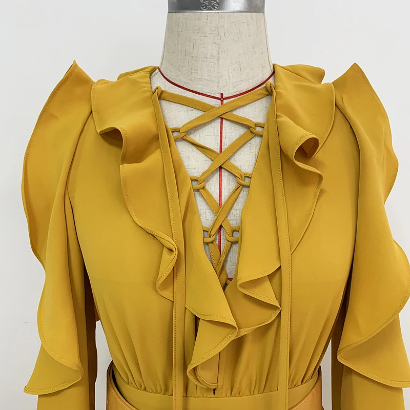 Женское модельное платье макси дизайнерское длинное с длинным рукавом открытыми