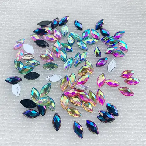 Crystal AB Crystal este folosit ca accesorii pentru îmbrăcăminte pentru tracțiune pentru a decora meșteșug și a artei de unghii și arta de unghii