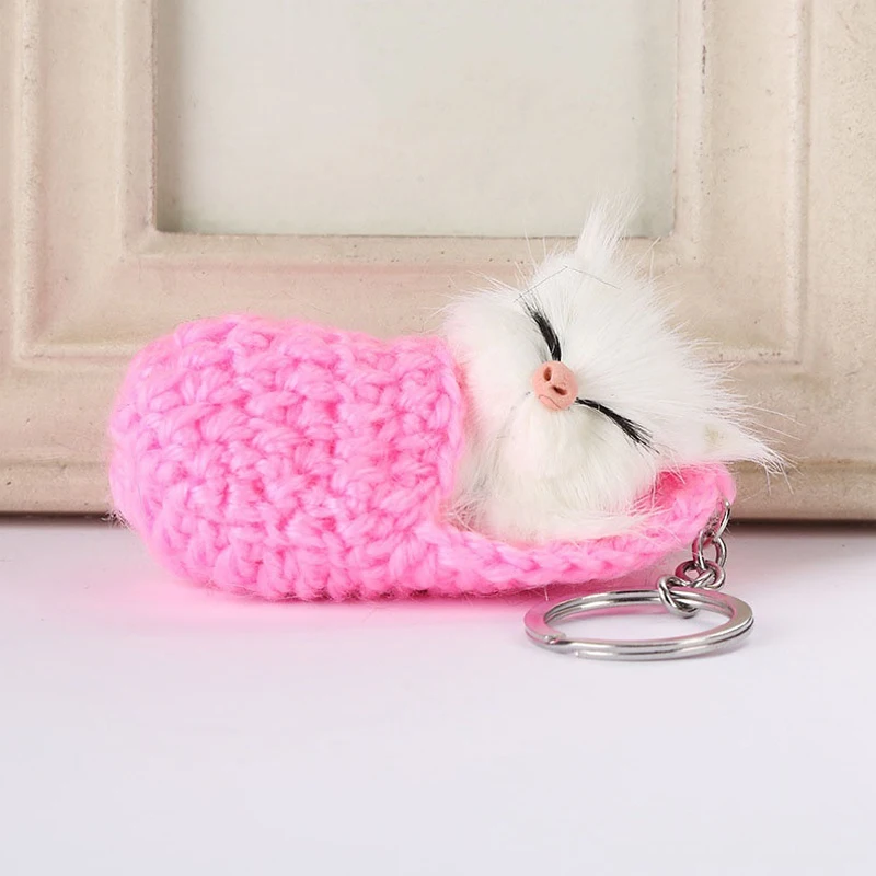 Pink Милые брелоки с помпоном спящего кота для женщин и девочек; тканые Тапочки ручной работы; Брелоки для ключей из искусственного меха котенка; пушистые Подвески с автомобилем в подарок - Цвет: Pink