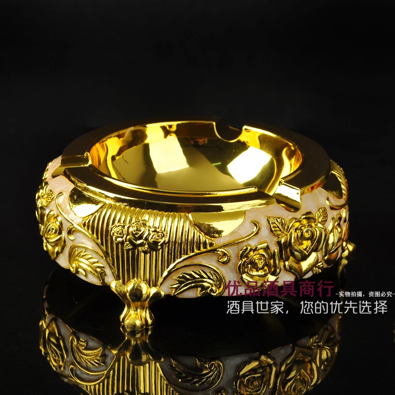 

Fashion luxury fashion ashtray