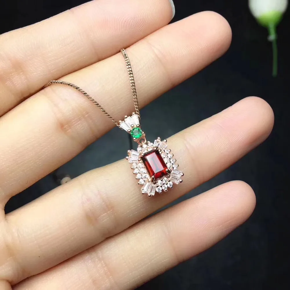 

natural red garnet gem Elegant Classical square crown Pendant natural gemstone pendant S925 silver women girl party gift jewelry
