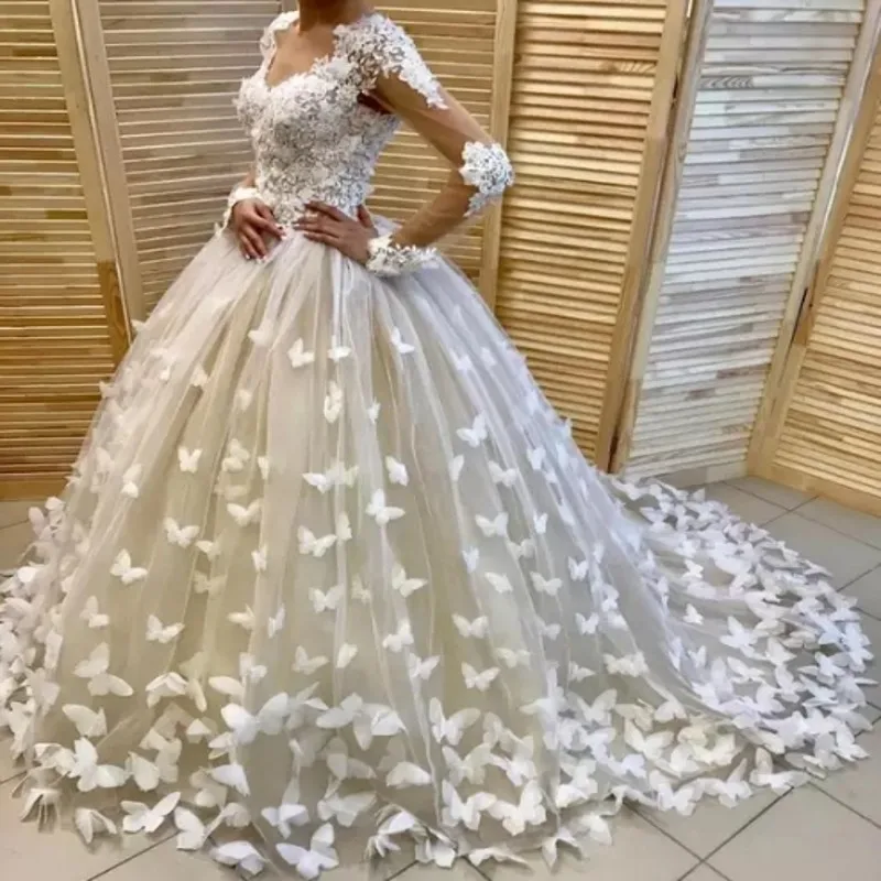 

Butterfly Lace Ball Gown Vintage Long Sleeve V neck Appliques Backless Boho Wedding Dress Gown Sofuge Vestido De Noiva Dubai Ara