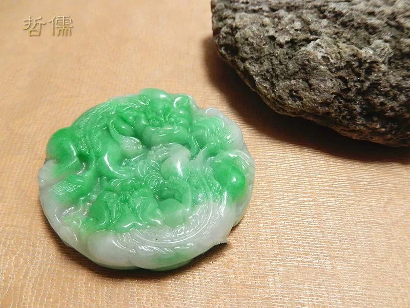 Подвеска с подвеской зеленая и белая двухцветная драконом для мужчин женщин |