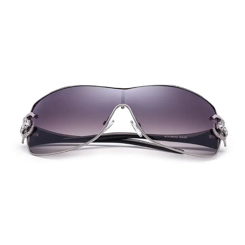 HUHAITANG Luxury Oversized Diamond Sunglasses Women Brand Elegant Goggle Sunglass For Womens Italy Designer Sun Glasses Ladies