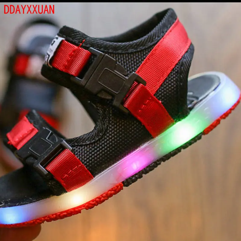 2018 Новая летняя обувь со светодиодной подсветкой детские светящиеся сандалии