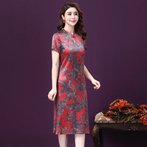 Женское шелковое платье с воротником-стойкой элегантное стильное изысканным