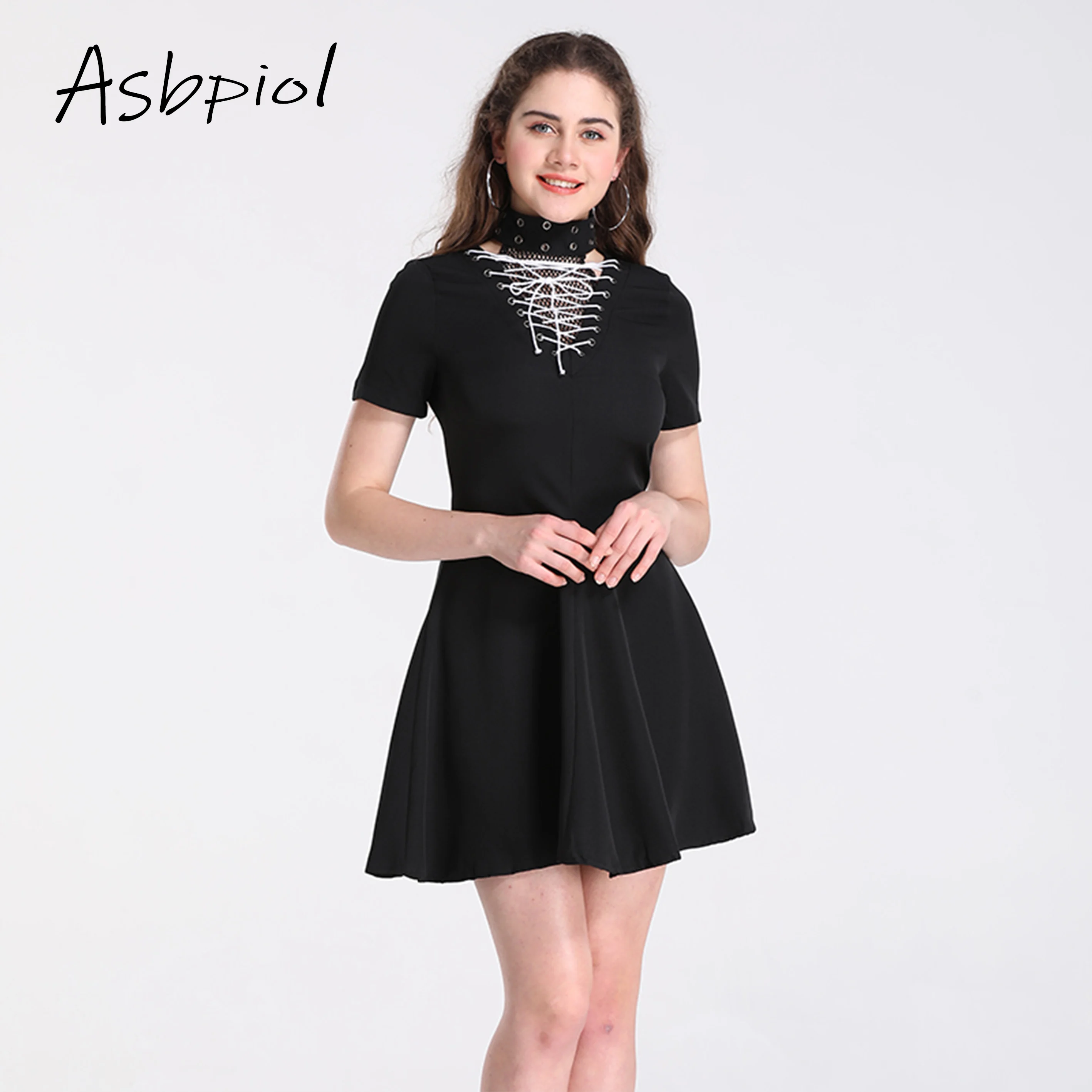 Однотонное черное платье с воротником на шее для ночного клуба короткое