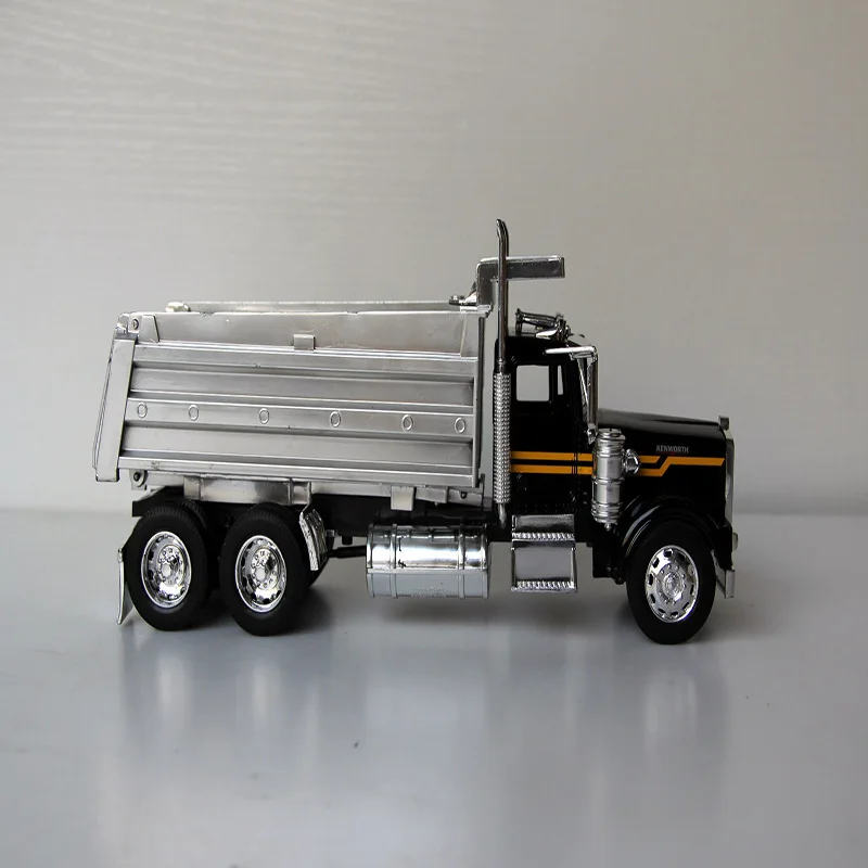 1/32 Реплика классический черный Kenworth сплав самосвал Модель Коллекция украшения сплав литье под давлением старый самосвал игрушка грузовик