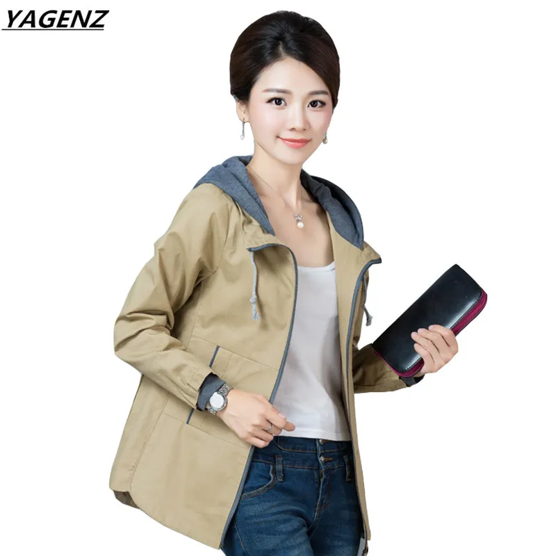 Женская короткая ветровка на молнии с капюшоном размеры до 4XL| |