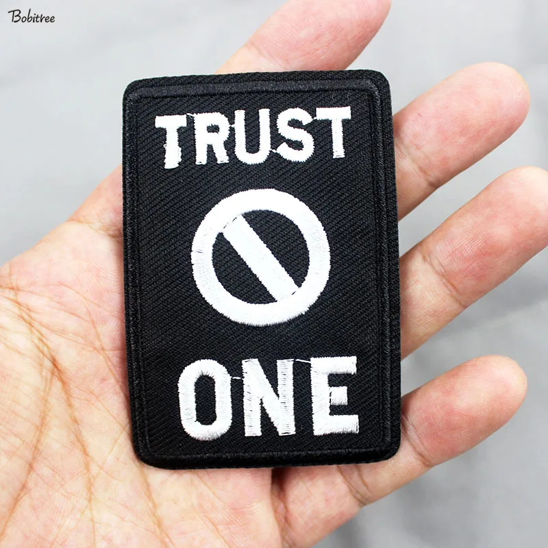 Черные надписи не доверяют нашивки для одежды вышитые ковбойские значки