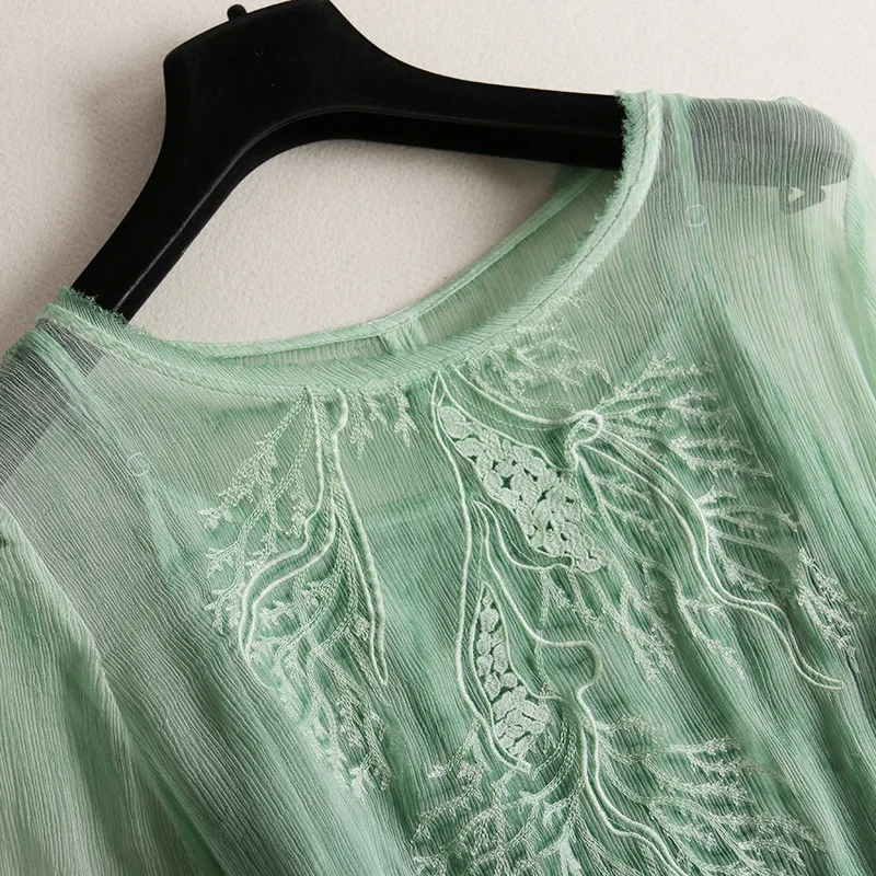 Весенне летнее дизайнерское женское платье для подиума светло Зеленое Шелковое