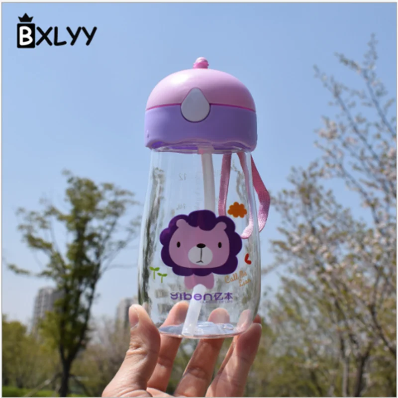 1 BXLYY Hot Cartoon Children Straw 380ml Plastic Water Bottle Birthday Party Decorations Kids Kitchen Wedding Decoration Gift.8z - Цвет: 1