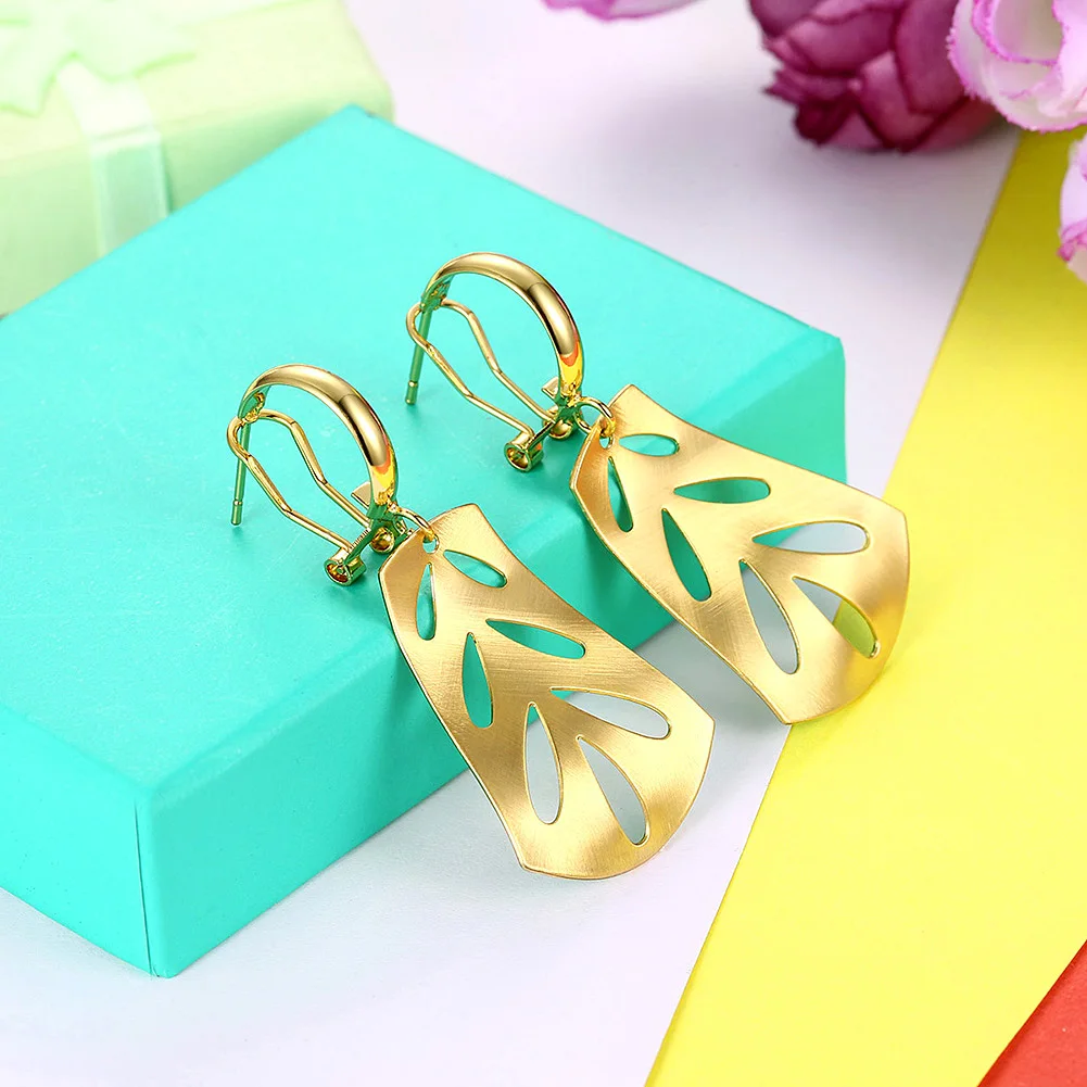 

New Arrival Gold Color Earrings for Women Jewelry Gift Cute Style Wedding Jewelry Fashion Earrings