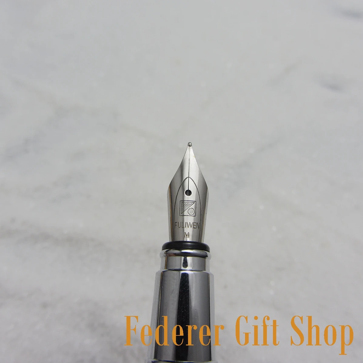 Fuliwen 815 PU striae и серебряная авторучка M Nib Подарочная чернильная ручка