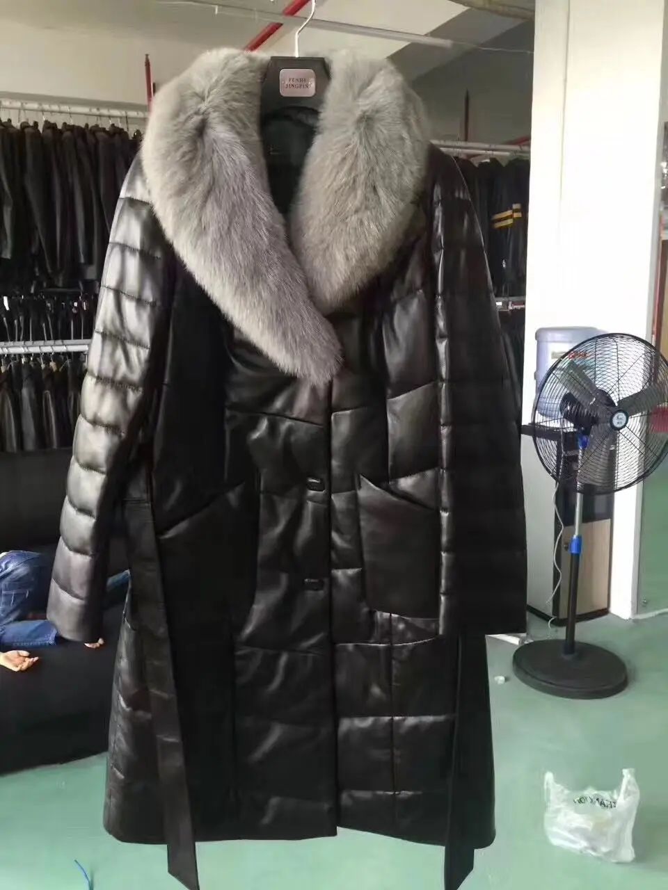 4XL Women's Genuine Sheepskin Leather Down Coat Coat Jacket With Real Fox Fur CollarFemale Outerwear Coats enlarge