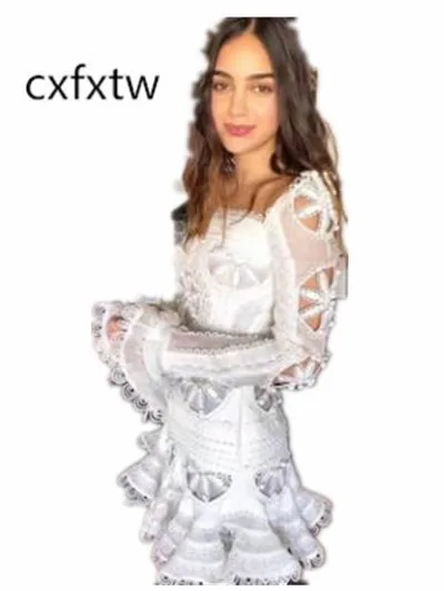 2018 подиумный показ цельный воротник платье с расклешенными рукавами тяжелая