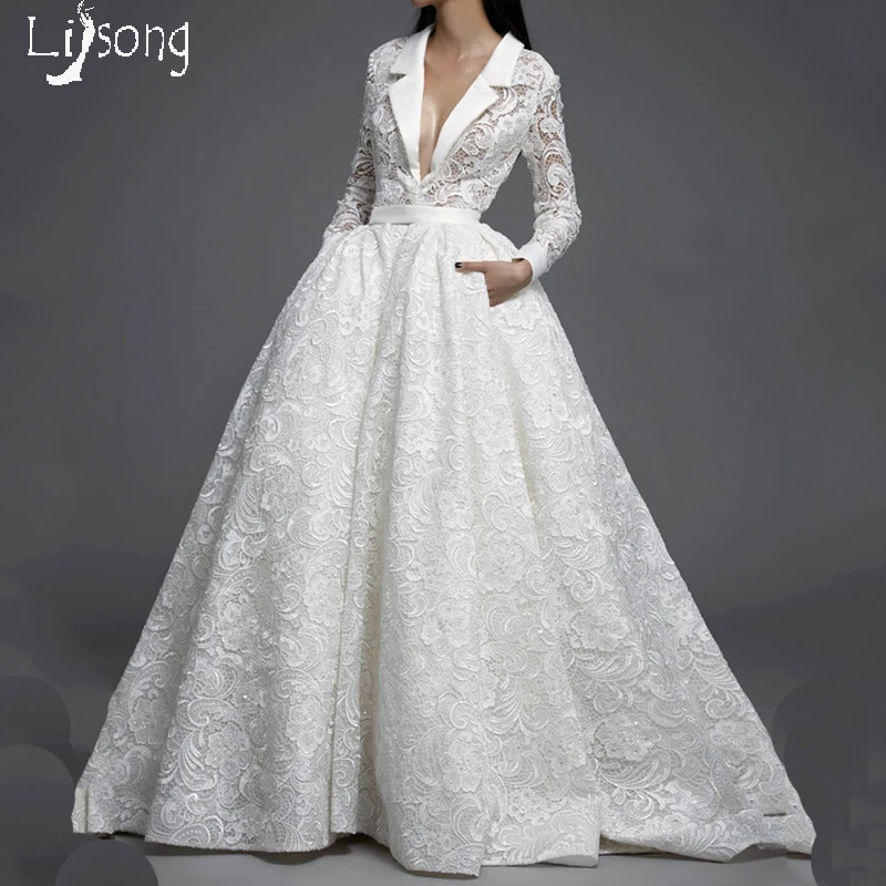 

Vintgae 2019 High End Lace Evening Dresses Full Sleeves Modest A-line Prom Gowns With Pocket Deep V-neck Robe De Soiree