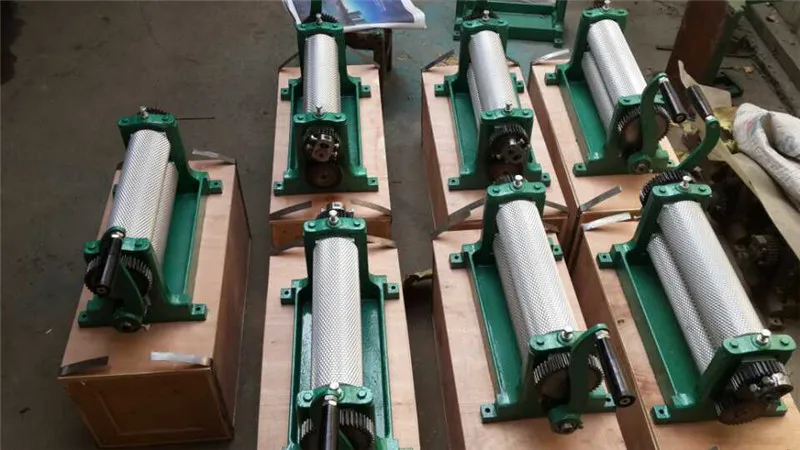 Hotsale manual beewax foundation embossing machine 86*310 roller | Бытовая техника