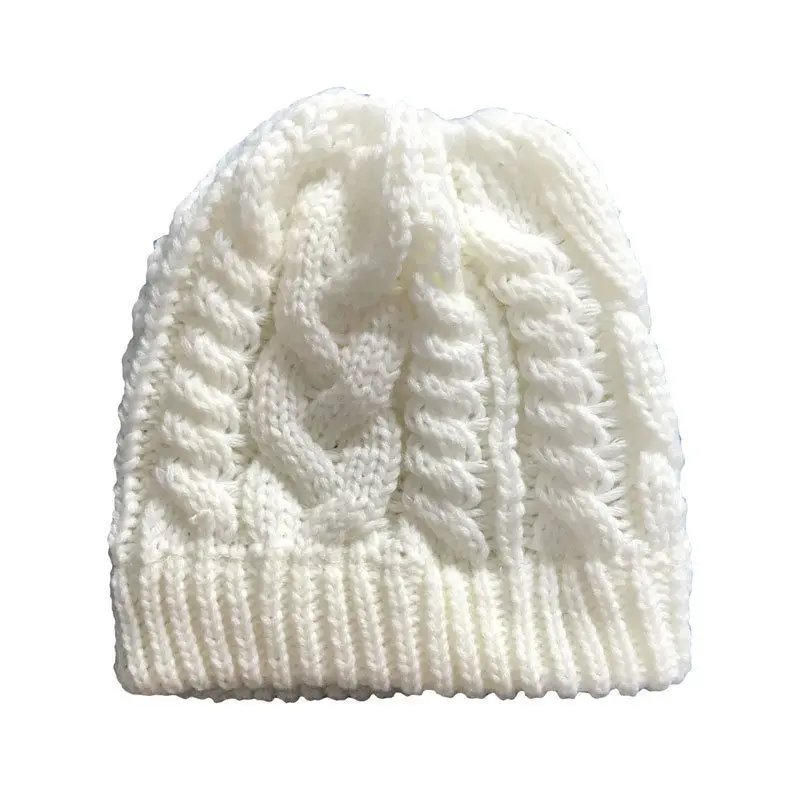 Женский хвостик стрейч вязанная крючком шапка грязная булочка Beanie Holey теплые зимние шапки - Цвет: Белый