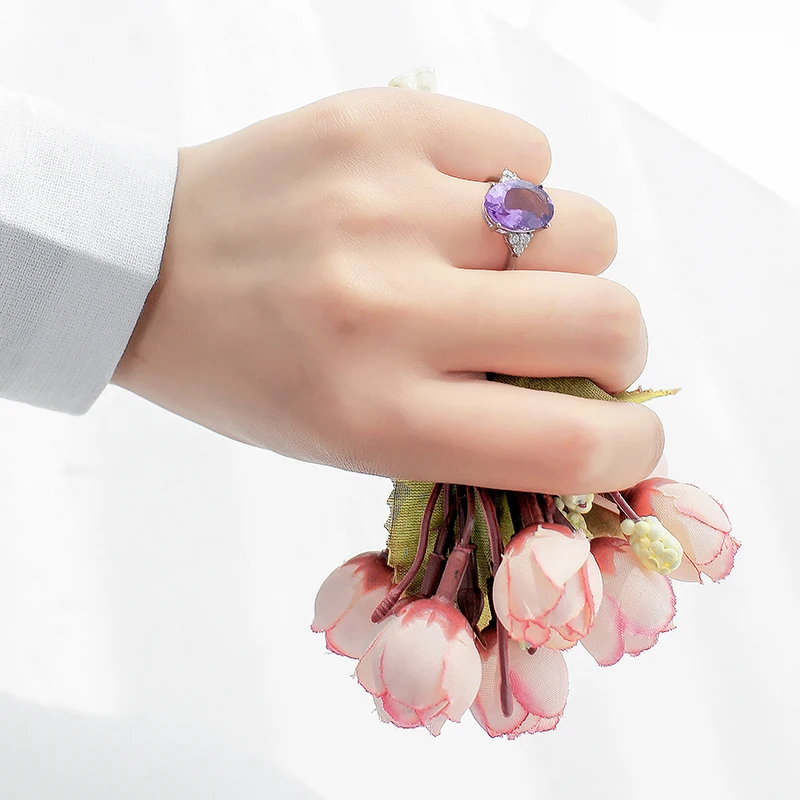 Женское кольцо из серебра 100% пробы с натуральным аметистом 14 х10 мм | Украшения и