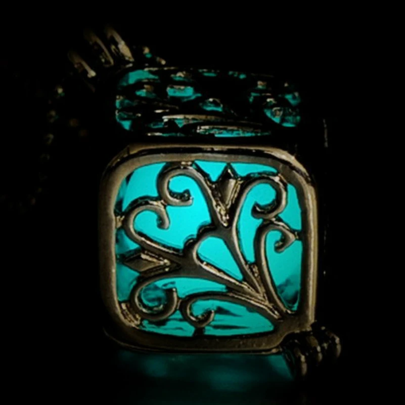 Светящееся ожерелье с подвесками кубиками Висячие камни бесконечности медальон