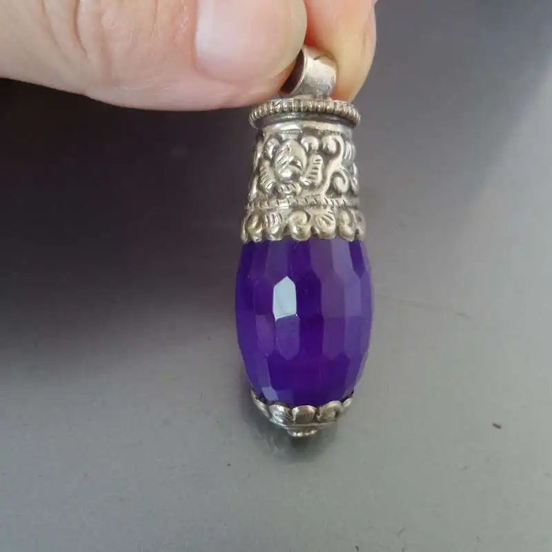 

TBP397 Natural facted Carnelian Cylinder Pendants Nepal Vintage Hand Jewelry
