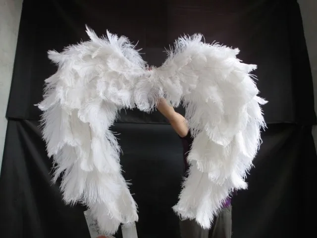 Модель модной подиумной сцены показывает Модные новинки Южной Африки высокое